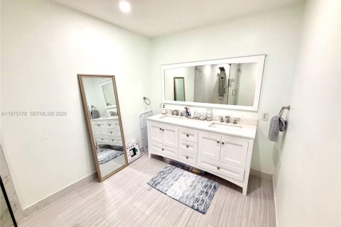 Купить виллу или дом в Мирамар, Флорида 4 спальни, 180.6м2, № 2043442 - фото 26