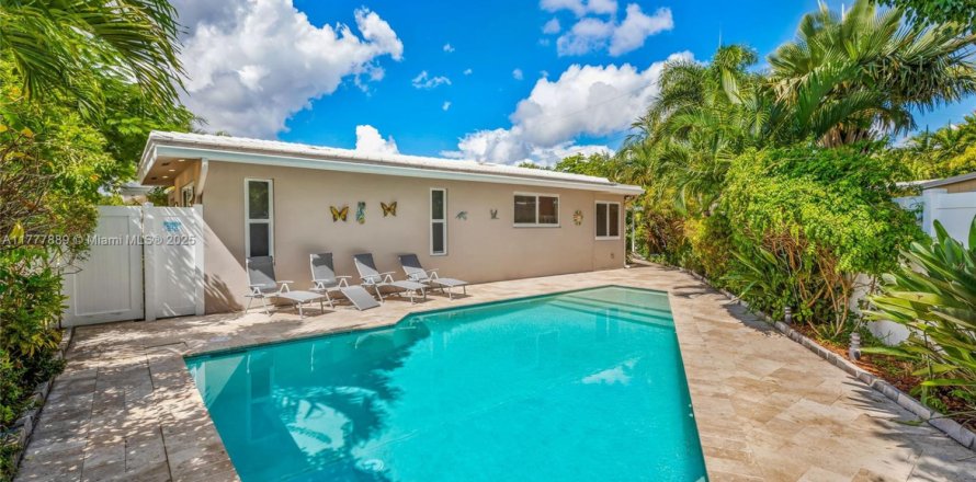 Casa en Fort Lauderdale, Florida 4 dormitorios, 218.6 m2 № 1730783