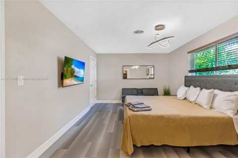 Casa en venta en Fort Lauderdale, Florida, 4 dormitorios, 218.6 m2 № 1730783 - foto 19