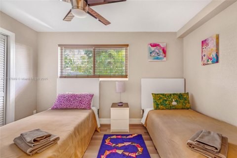 Casa en venta en Fort Lauderdale, Florida, 4 dormitorios, 218.6 m2 № 1730783 - foto 25