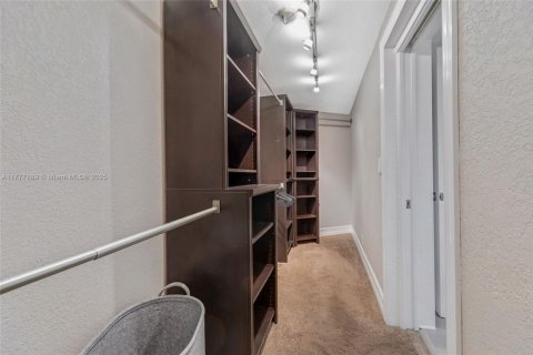 Casa en venta en Fort Lauderdale, Florida, 4 dormitorios, 218.6 m2 № 1730783 - foto 21
