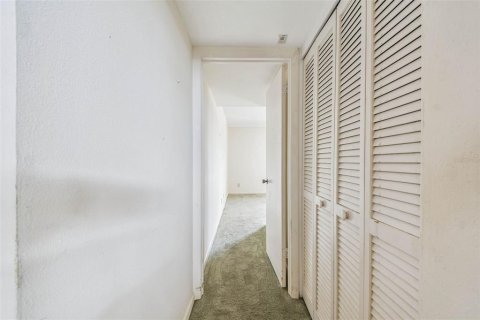 Купить кондоминиум в Клируотер, Флорида 6 комнат, 97.55м2, № 1870254 - фото 30