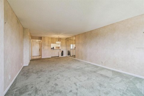 Купить кондоминиум в Клируотер, Флорида 6 комнат, 97.55м2, № 1870254 - фото 20