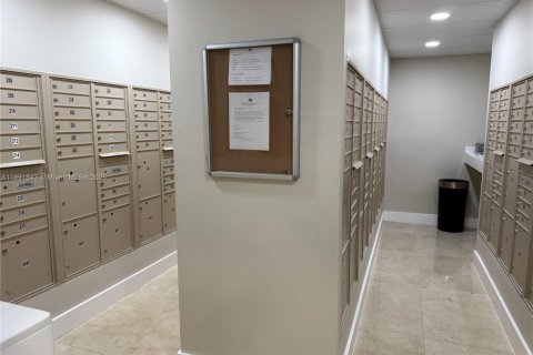 Copropriété à vendre à Miami Beach, Floride: 2 chambres, 87.14 m2 № 1946586 - photo 30