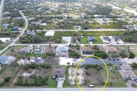 Terreno en venta en Port Charlotte, Florida № 1521037 - foto 1