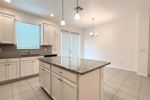 Touwnhouse à vendre à Orlando, Floride: 3 chambres, 151.15 m2 № 2196039 - photo 5