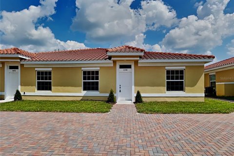 Apartamento en alquiler en Kissimmee, Florida, 2 dormitorios, 98.01 m2 № 1769198 - foto 1