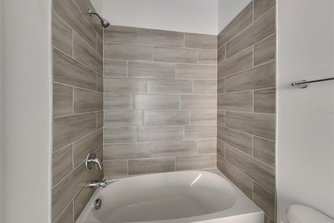 Apartamento en alquiler en Kissimmee, Florida, 2 dormitorios, 98.01 m2 № 1769198 - foto 10