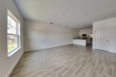 Apartamento en alquiler en Kissimmee, Florida, 2 dormitorios, 98.01 m2 № 1769198 - foto 3