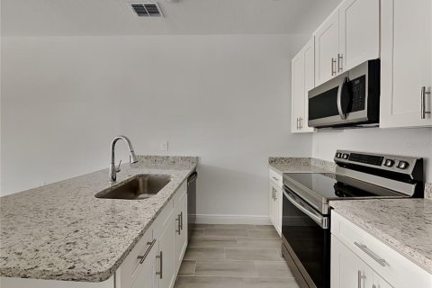 Apartamento en alquiler en Kissimmee, Florida, 2 dormitorios, 98.01 m2 № 1769198 - foto 5