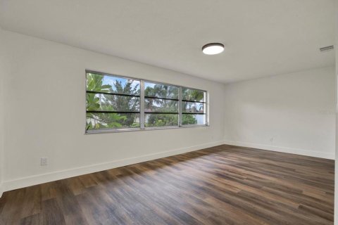 Villa ou maison à vendre à Clearwater, Floride: 3 chambres, 150.69 m2 № 2410340 - photo 11