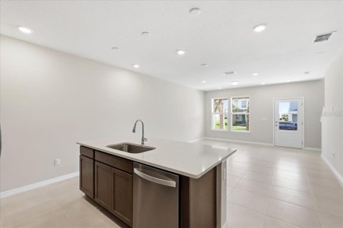 Touwnhouse à louer à Winter Garden, Floride: 3 chambres, 144.28 m2 № 2418733 - photo 8
