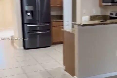 Adosado en alquiler en Miami Gardens, Florida, 3 dormitorios, 131.83 m2 № 1938207 - foto 4
