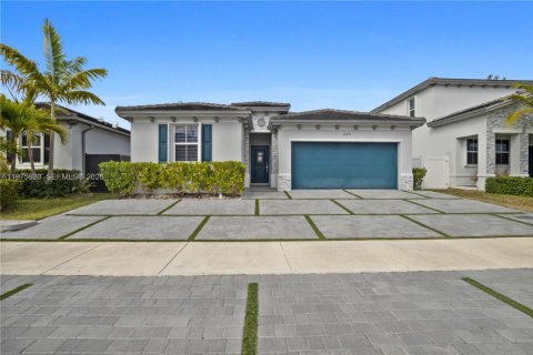 House in Miami, Florida 4 bedrooms, 179.02 sq.m. № 2042409