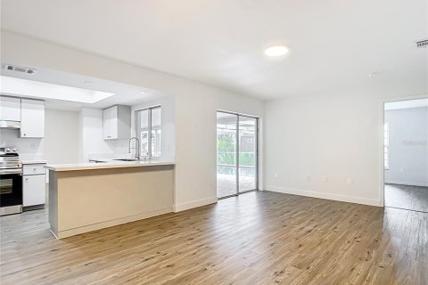 Casa en venta en Port Charlotte, Florida, 4 dormitorios, 170.38 m2 № 1795495 - foto 14