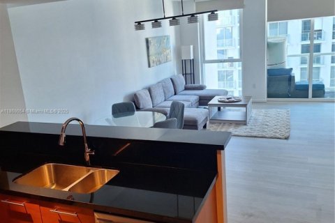 Condo in Miami, Florida, 1 bedroom № 2076742 - photo 28