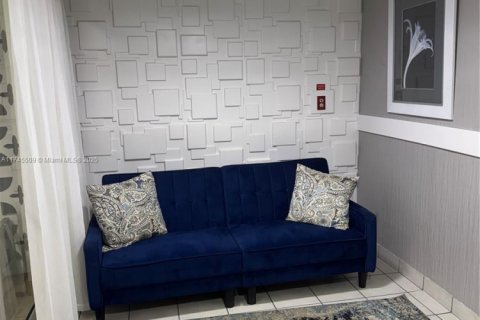 Condominio en venta en Lauderhill, Florida, 2 dormitorios, 110.09 m2 № 1874400 - foto 6