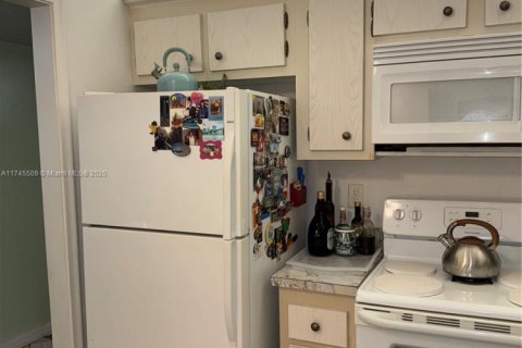 Condominio en venta en Lauderhill, Florida, 2 dormitorios, 110.09 m2 № 1874400 - foto 30
