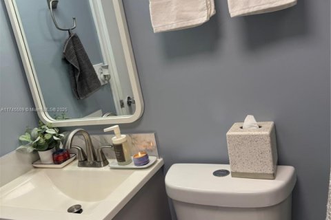 Condominio en venta en Lauderhill, Florida, 2 dormitorios, 110.09 m2 № 1874400 - foto 25