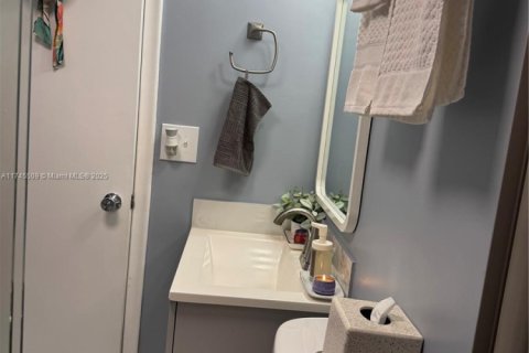 Condominio en venta en Lauderhill, Florida, 2 dormitorios, 110.09 m2 № 1874400 - foto 26