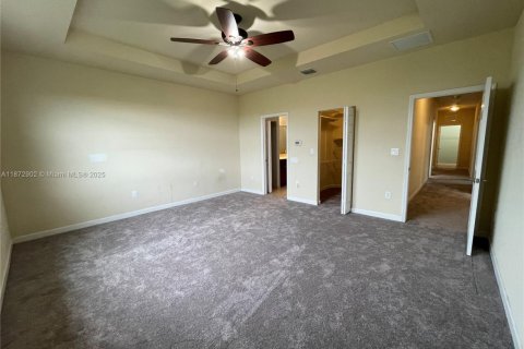 Casa en alquiler en Cutler Bay, Florida, 5 dormitorios, 270.9 m2 № 1897704 - foto 27