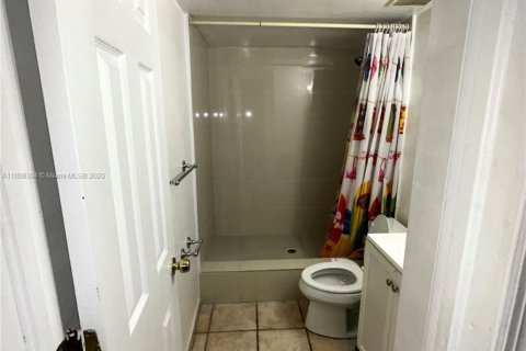Apartment in Sweetwater, Florida 2 bedrooms, 66.89 sq.m. № 1950982 - photo 5