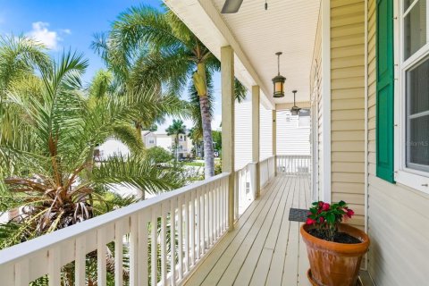 Casa en venta en Palm Harbor, Florida, 3 dormitorios, 179.12 m2 № 2110564 - foto 7
