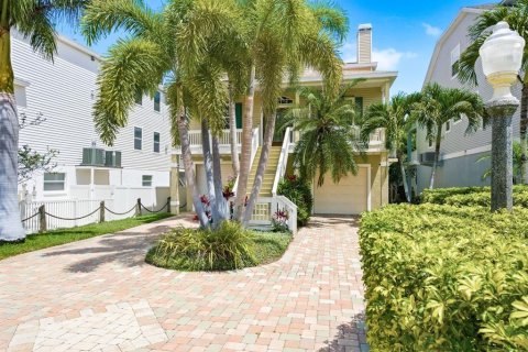 Casa en venta en Palm Harbor, Florida, 3 dormitorios, 179.12 m2 № 2110564 - foto 3