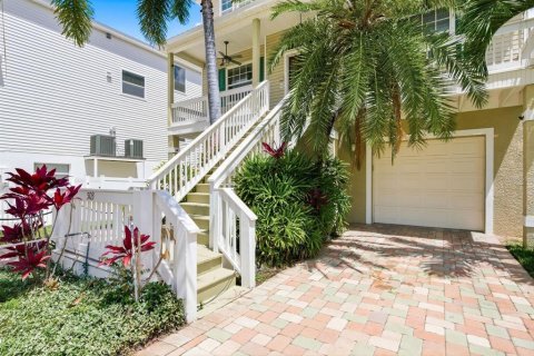 Casa en venta en Palm Harbor, Florida, 3 dormitorios, 179.12 m2 № 2110564 - foto 4
