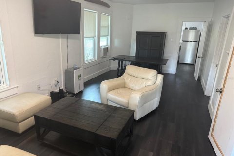 Villa ou maison à vendre à New Smyrna Beach, Floride: 2 chambres, 63.92 m2 № 1904305 - photo 4