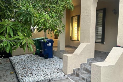 House in Homestead, Florida 4 bedrooms, 222.97 sq.m. № 2073704 - photo 19