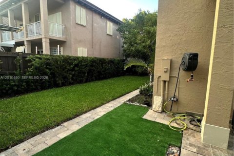 House in Homestead, Florida 4 bedrooms, 222.97 sq.m. № 2073704 - photo 22