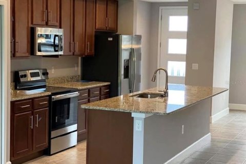 Touwnhouse à louer à Kissimmee, Floride: 3 chambres, 147.81 m2 № 2378068 - photo 12