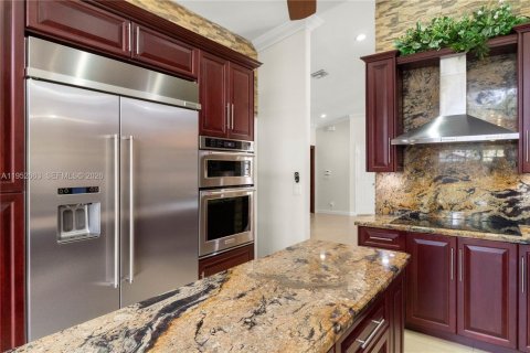 Casa en venta en Coral Springs, Florida, 5 dormitorios, 255.11 m2 № 2007829 - foto 12