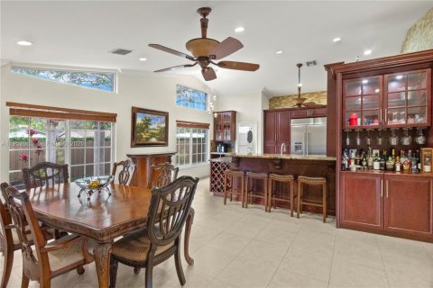 Casa en venta en Coral Springs, Florida, 5 dormitorios, 255.11 m2 № 2007829 - foto 14