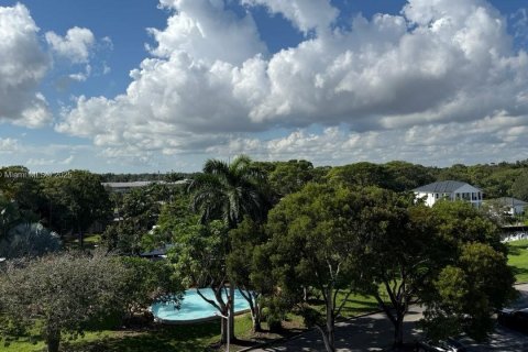 Condo in Fort Lauderdale, Florida, 2 bedrooms  № 1955882 - photo 9