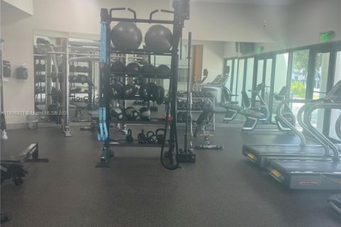 Condo in Fort Lauderdale, Florida, 2 bedrooms  № 1955882 - photo 11