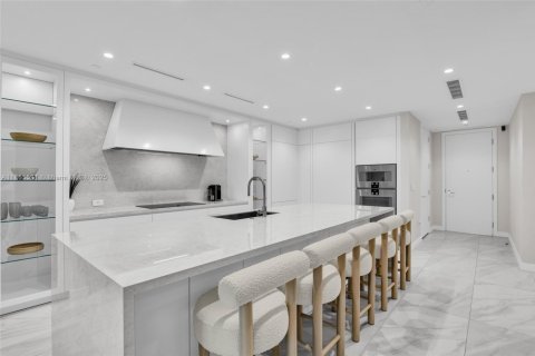 Купить кондоминиум в Бока-Ратон, Флорида 2 спальни, 240.43м2, № 1980903 - фото 5