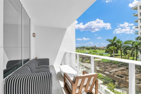 Купить кондоминиум в Бока-Ратон, Флорида 2 спальни, 240.43м2, № 1980903 - фото 20