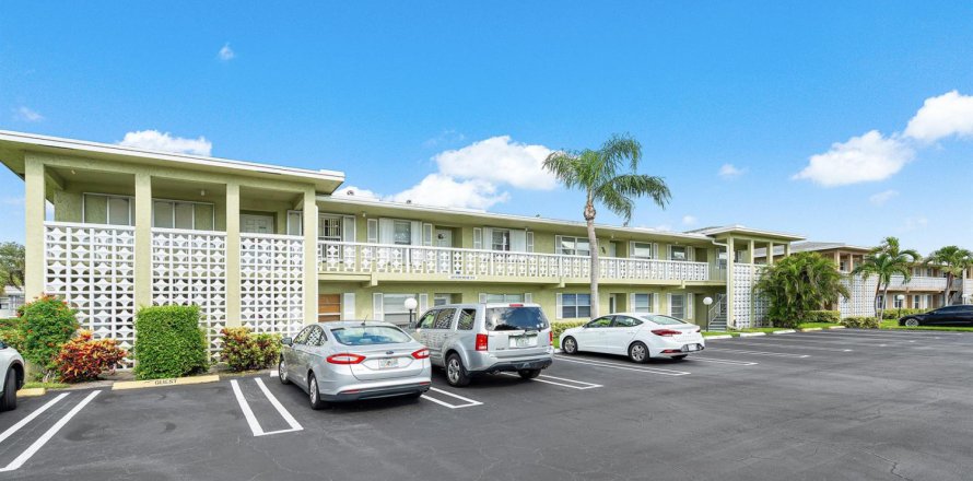Condo à Delray Beach, Floride, 2 chambres  № 2146392