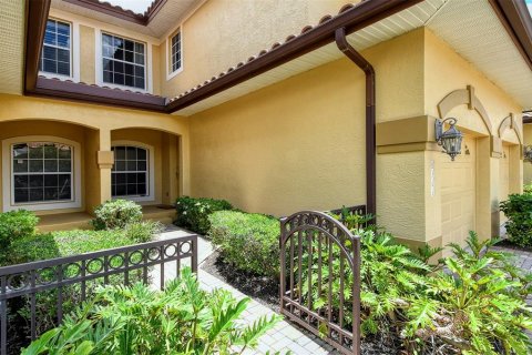 Touwnhouse à louer à Lakewood Ranch, Floride: 3 chambres, 168.34 m2 № 2205548 - photo 2