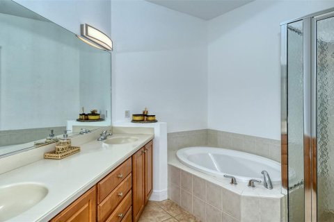 Touwnhouse à louer à Lakewood Ranch, Floride: 3 chambres, 168.34 m2 № 2205548 - photo 24