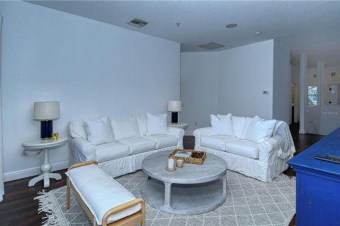 Touwnhouse à louer à Lakewood Ranch, Floride: 3 chambres, 168.34 m2 № 2205548 - photo 12