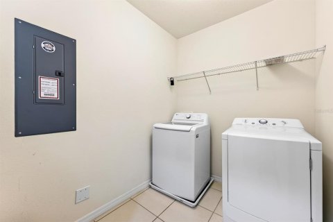 Купить таунхаус в Дэвенпорт, Флорида 9 комнат, 202.9м2, № 2361571 - фото 26