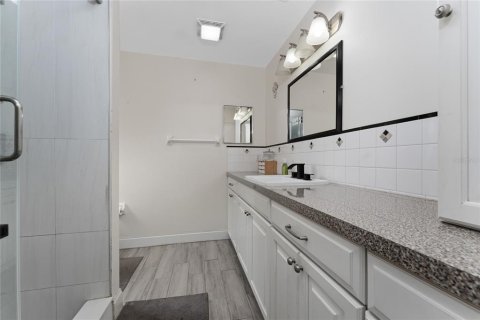 Villa ou maison à louer à Kissimmee, Floride: 3 chambres, 127.93 m2 № 2148893 - photo 14