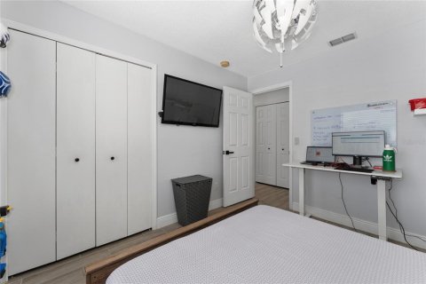 Villa ou maison à louer à Kissimmee, Floride: 3 chambres, 127.93 m2 № 2148893 - photo 16