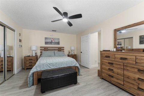 Villa ou maison à louer à Kissimmee, Floride: 3 chambres, 127.93 m2 № 2148893 - photo 12