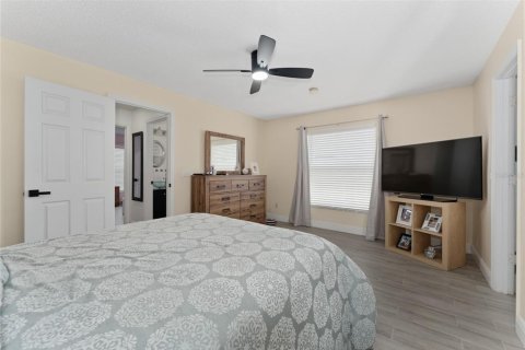 Villa ou maison à louer à Kissimmee, Floride: 3 chambres, 127.93 m2 № 2148893 - photo 13