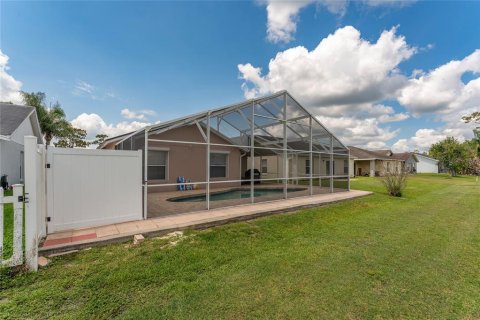 Villa ou maison à louer à Kissimmee, Floride: 3 chambres, 127.93 m2 № 2148893 - photo 24
