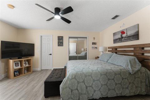 Villa ou maison à louer à Kissimmee, Floride: 3 chambres, 127.93 m2 № 2148893 - photo 11